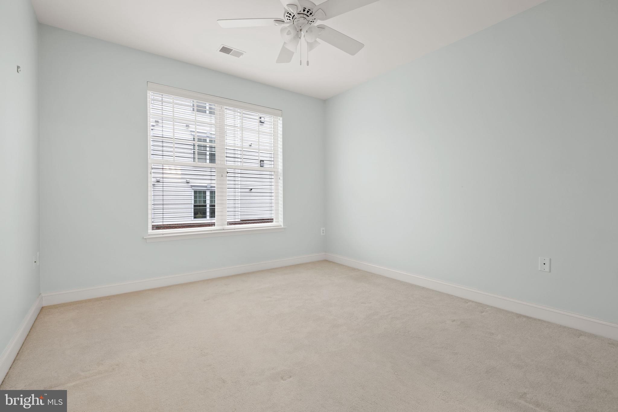 REGENTS' GLEN/GREENLEIGH - Land