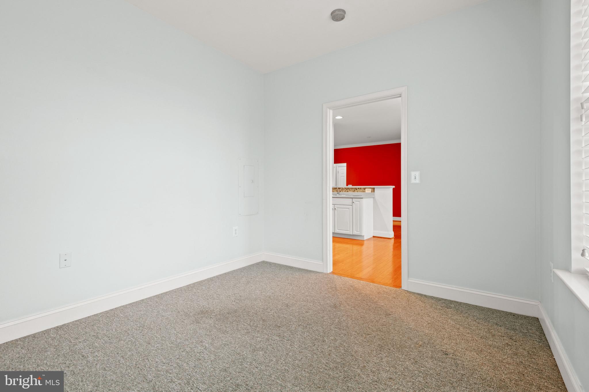 REGENTS' GLEN/GREENLEIGH - Land