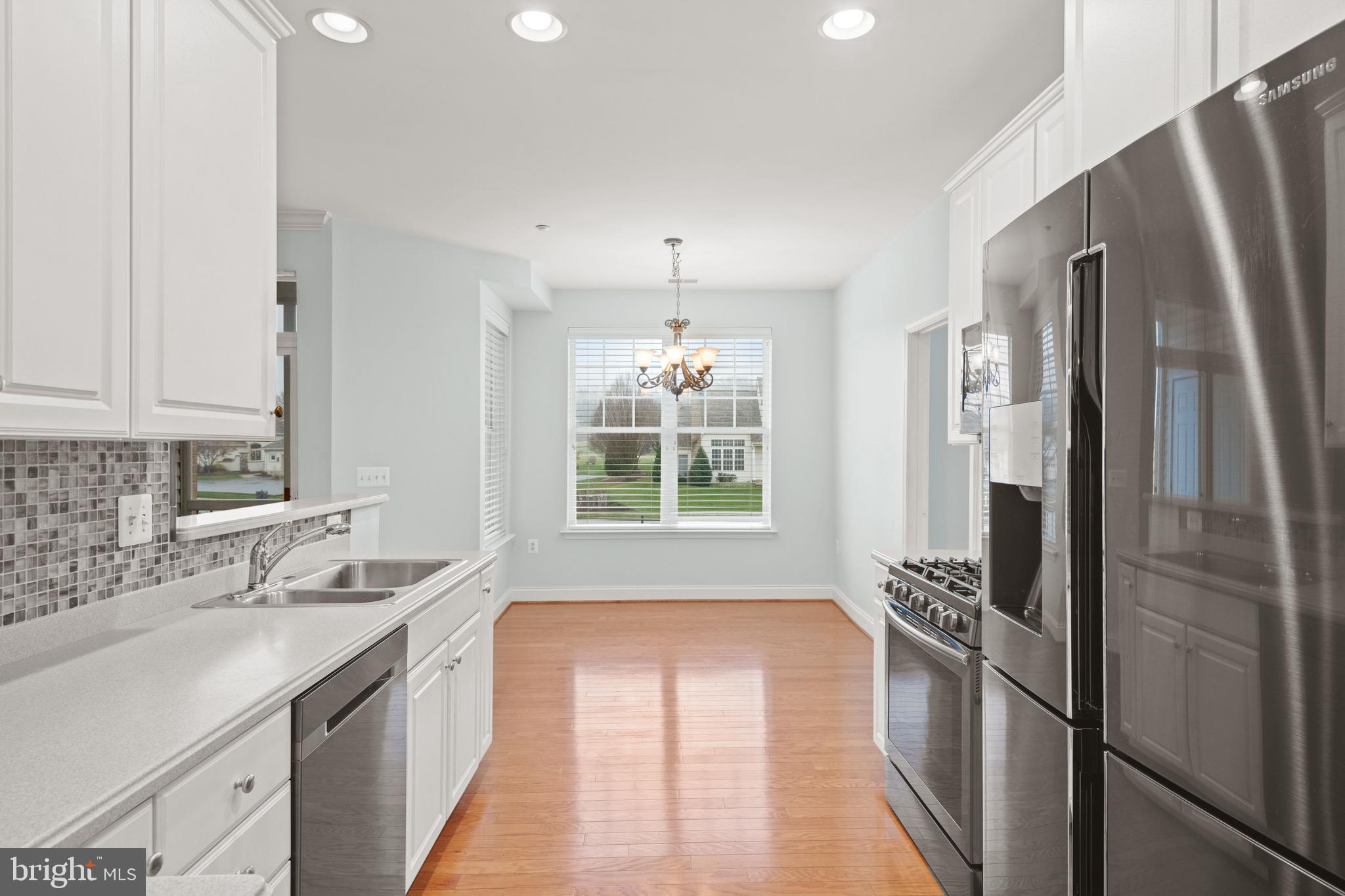 REGENTS' GLEN/GREENLEIGH - Land