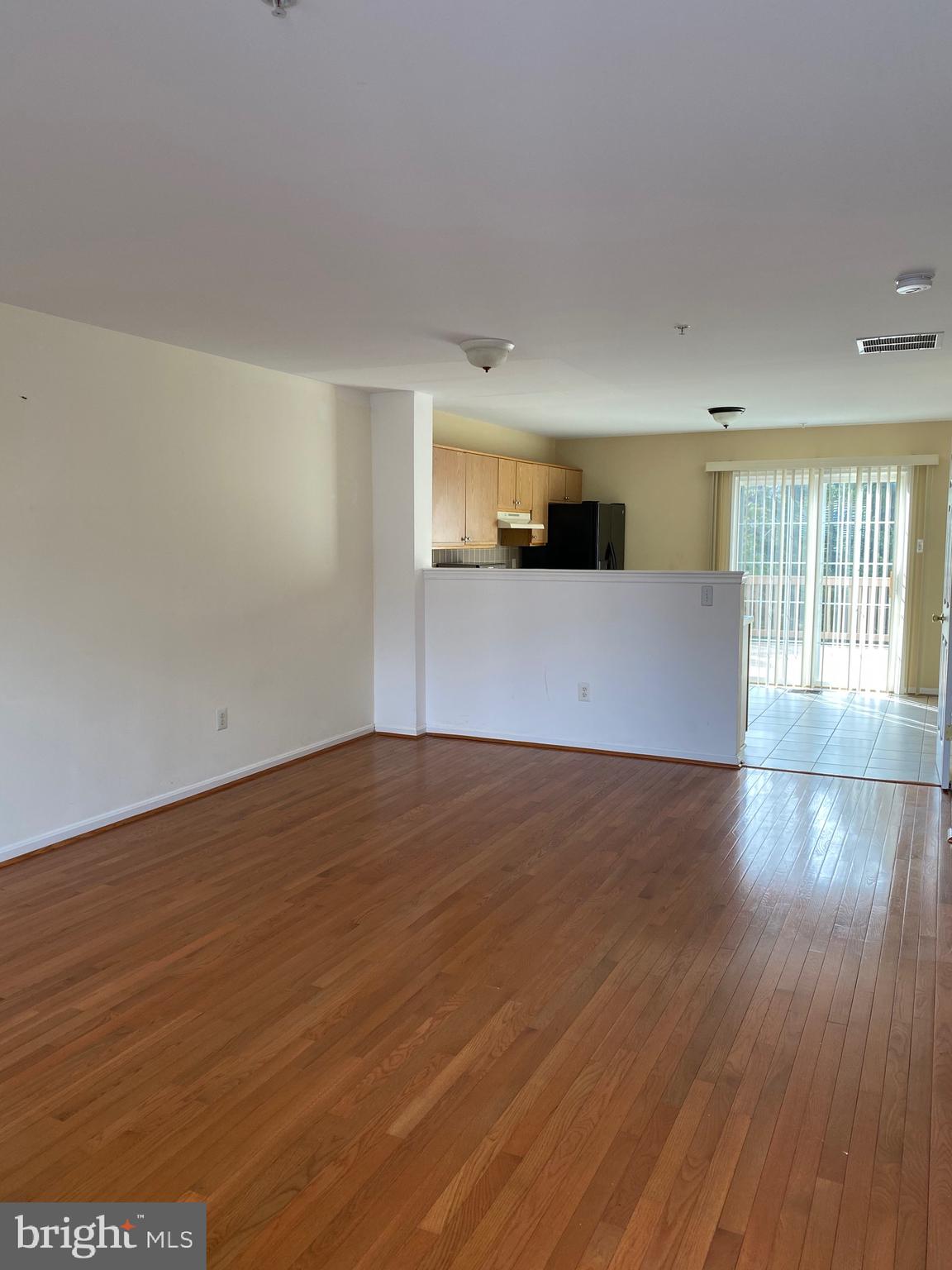 MILESTONE TOWNHOUSES - Residential Lease