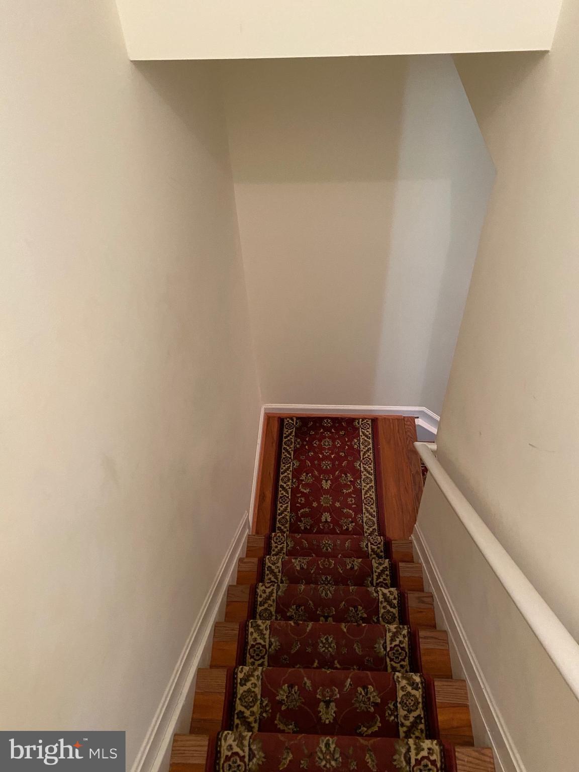 MILESTONE TOWNHOUSES - Residential Lease