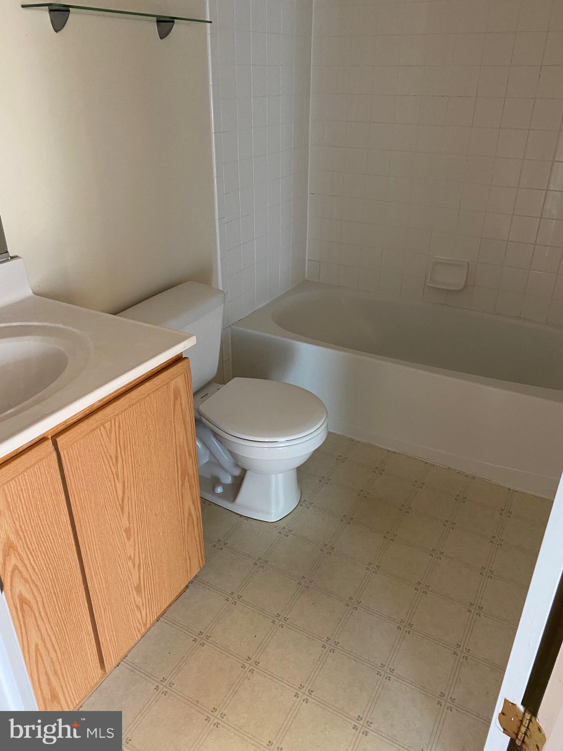 MILESTONE TOWNHOUSES - Residential Lease