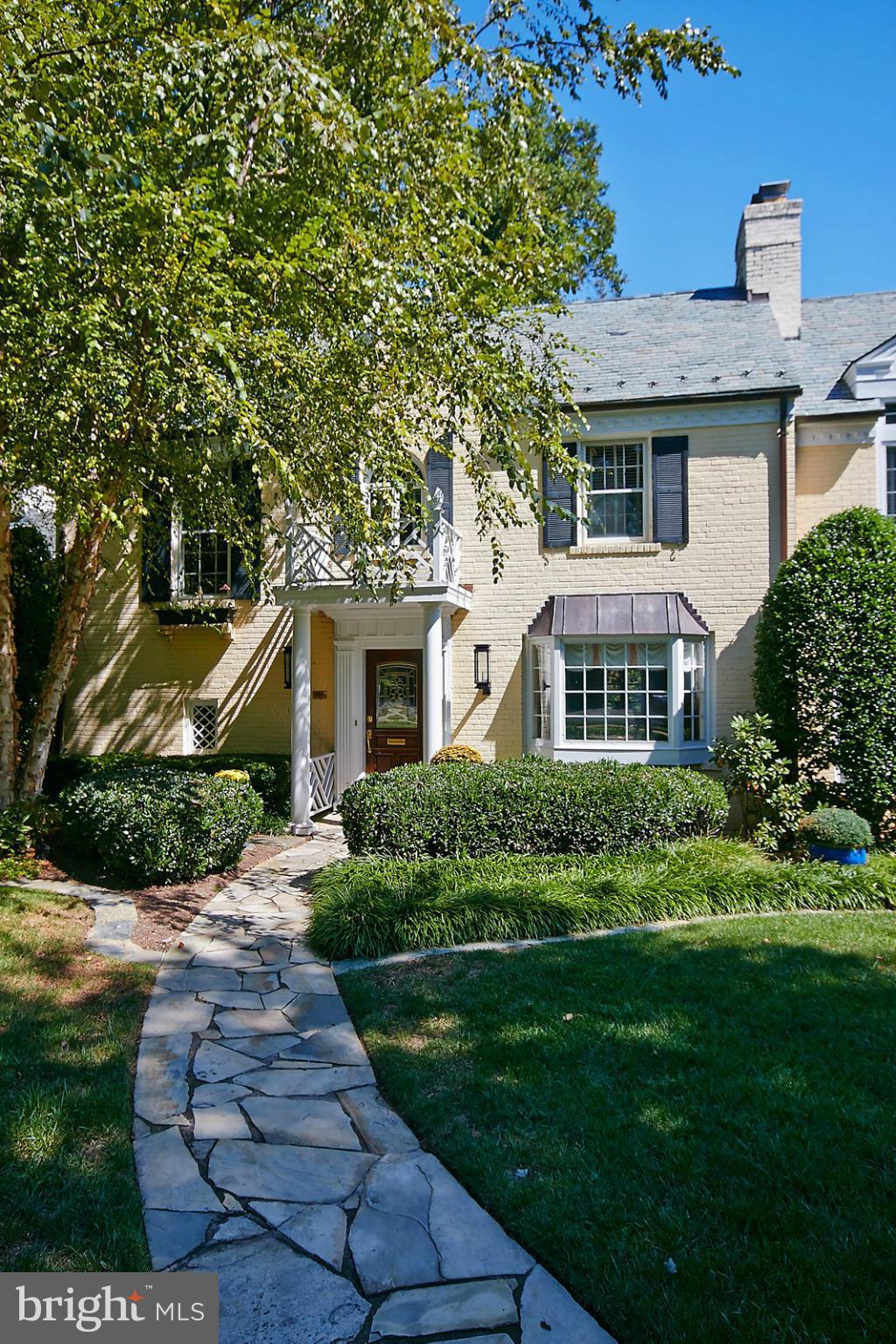 COUNTRY CLUB HILLS - Residential