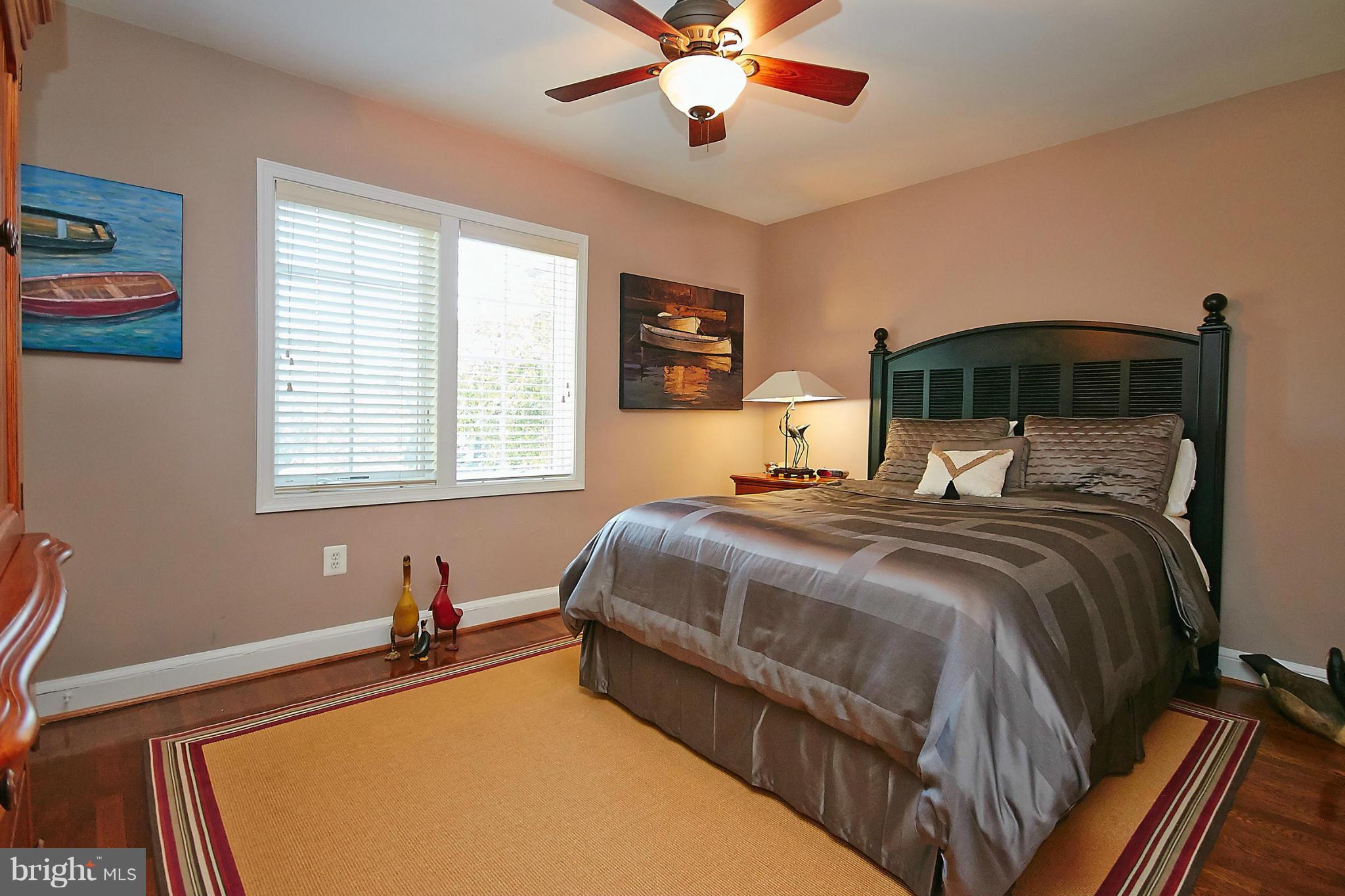 COUNTRY CLUB HILLS - Residential