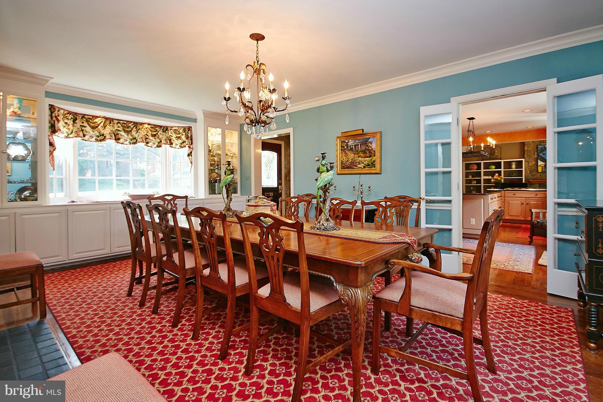 COUNTRY CLUB HILLS - Residential