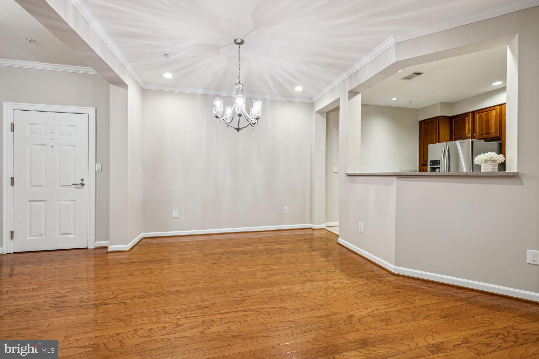 LAKELAND RIDGE - Residential