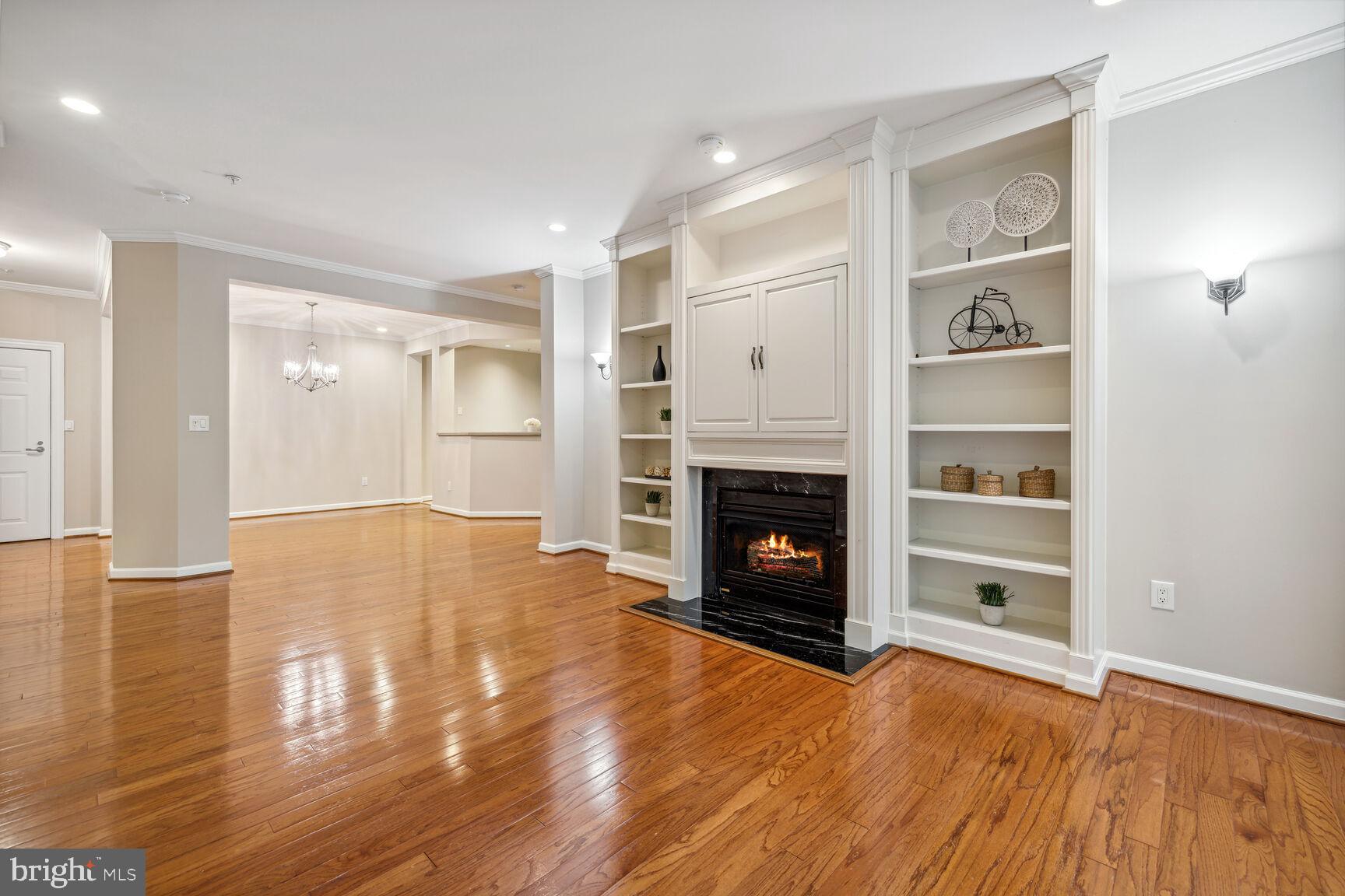 LAKELAND RIDGE - Residential