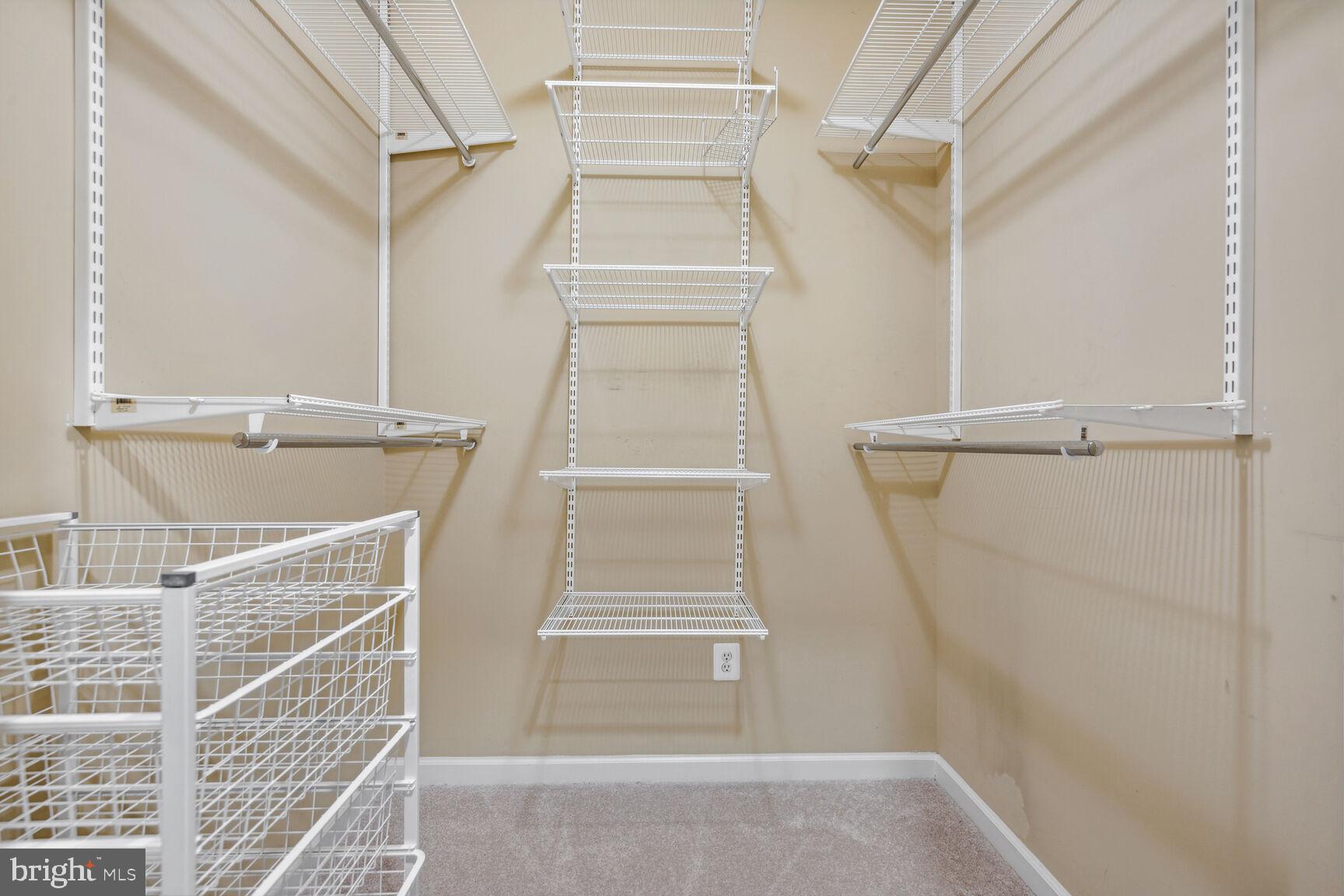 LAKELAND RIDGE - Residential