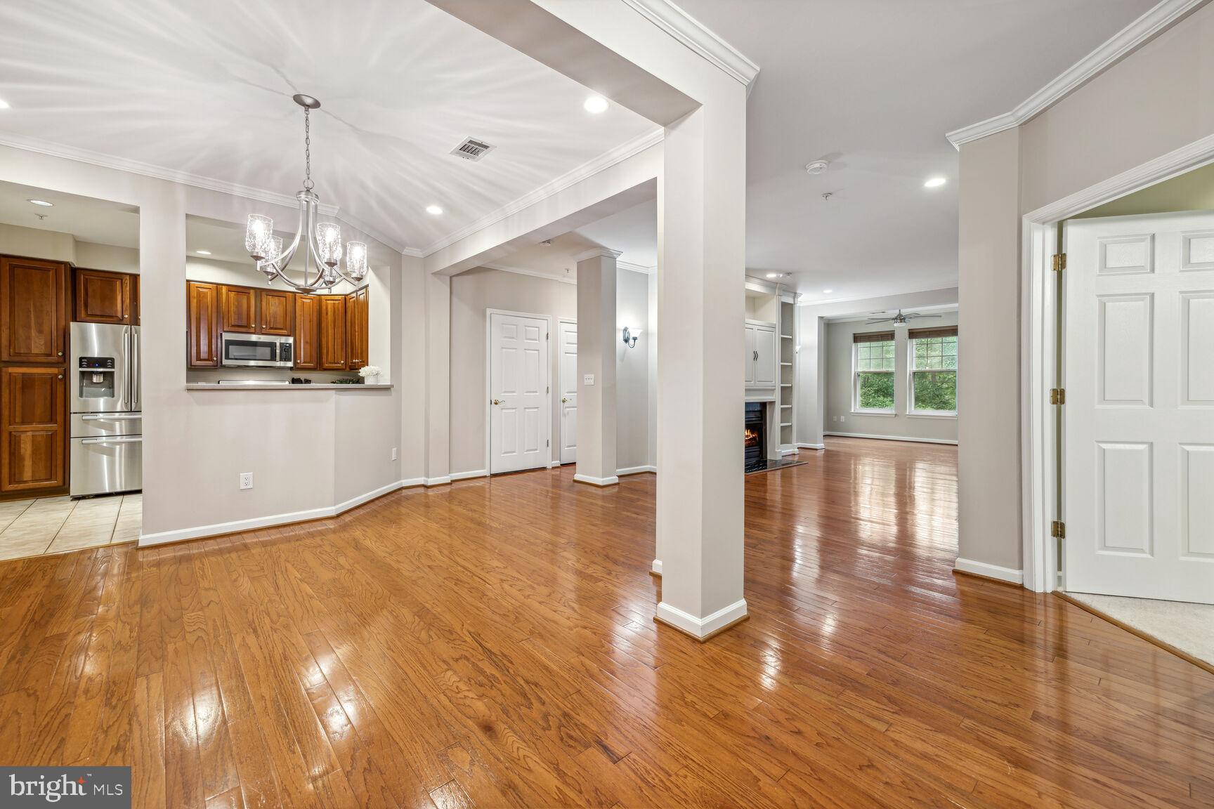 LAKELAND RIDGE - Residential