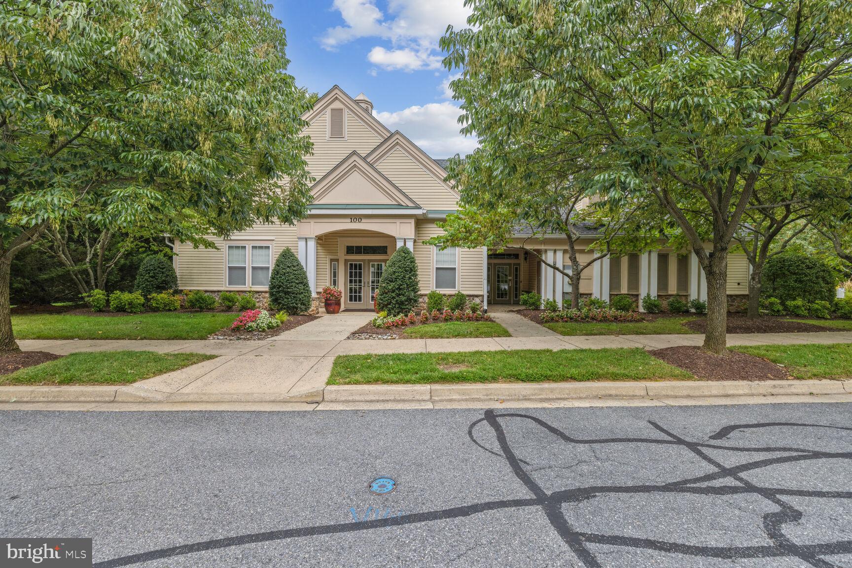 LAKELAND RIDGE - Residential