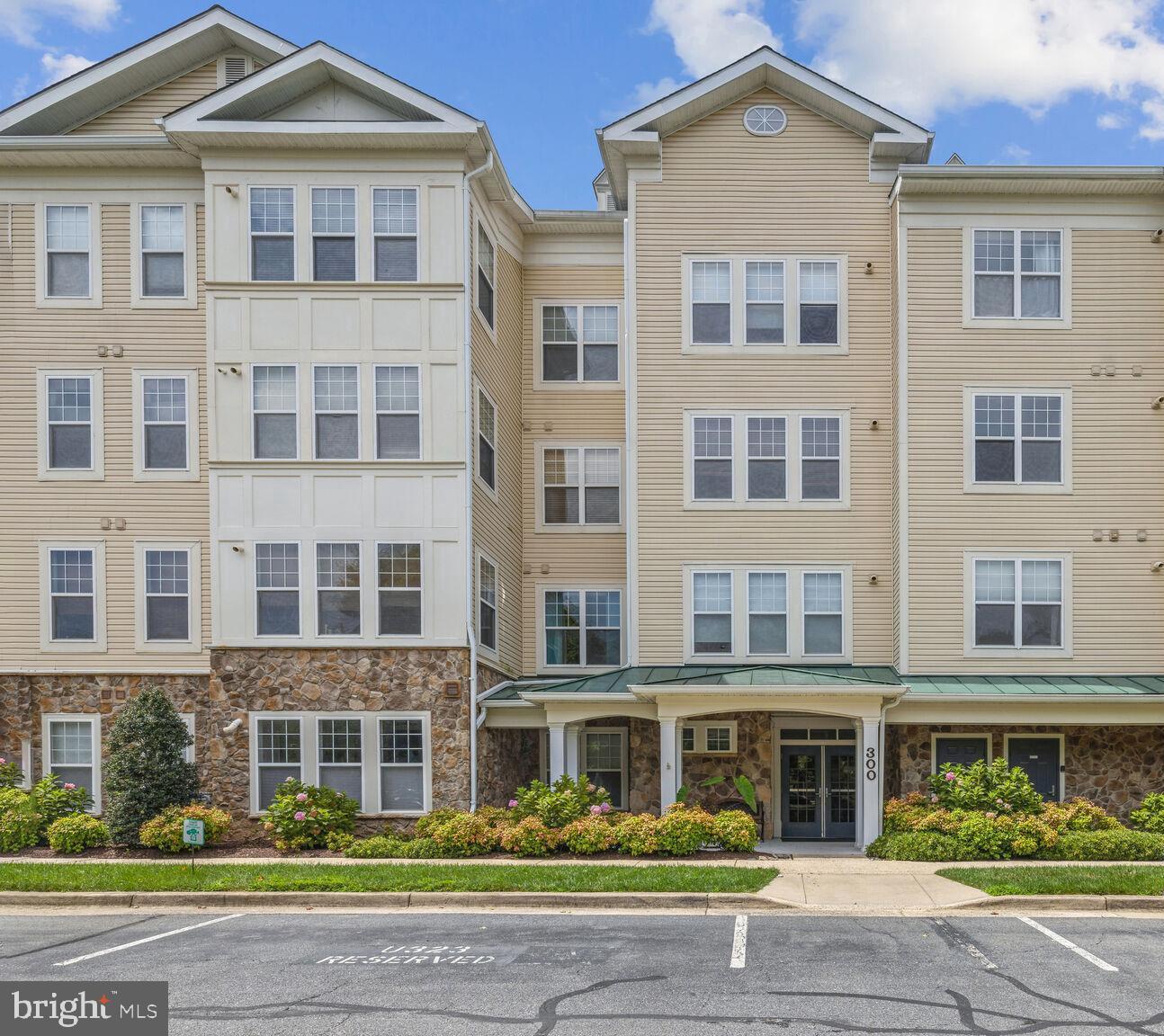 LAKELAND RIDGE - Residential