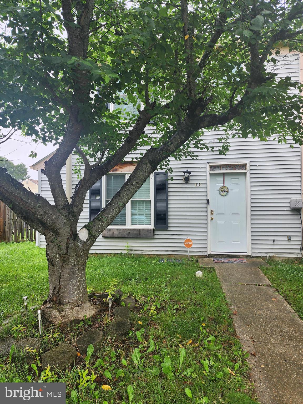 Motivated Seller!!! Seller concession offered for this perfect starter home located in the Riverside Run community. The unit has 3 bedrooms, 2 bathrooms, a great size living room/dining room and kitchen, and a patio for entertaining and a fenced in yard for privacy.
Minutes away from Route 210, Navy Base, and very accessible to DC. Very low HOA.
100 % down payment grants available. USDA/FHA/Conventional, all 100 % down payments.
Check out the down payment flyer included with pictures...
Home is being sold As Is! Seller will make no repairs!