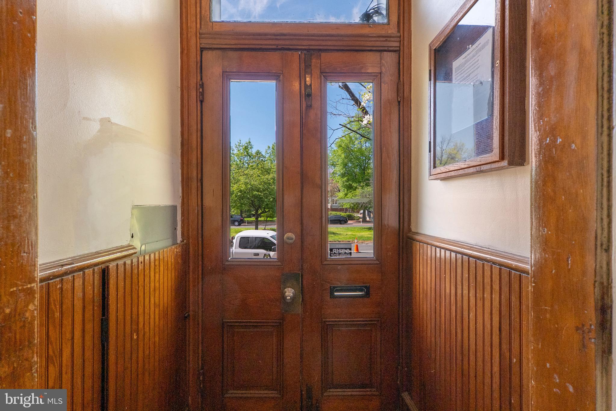 1010 PENNSYLVANIA AVENUE SE