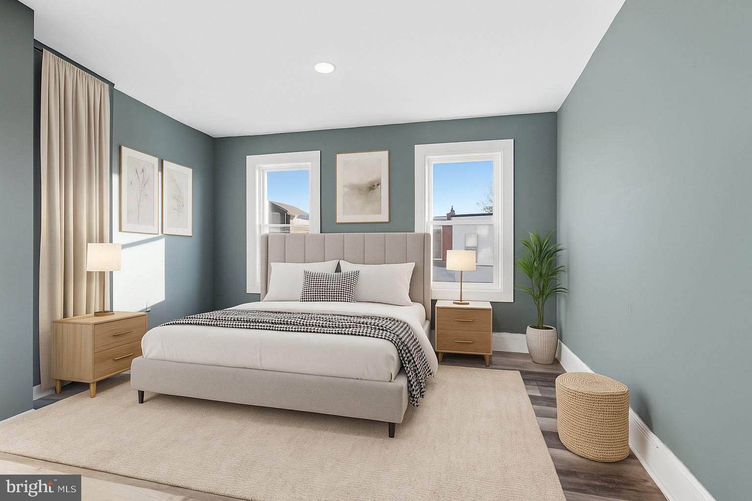 SQUIRREL HILL - Residential