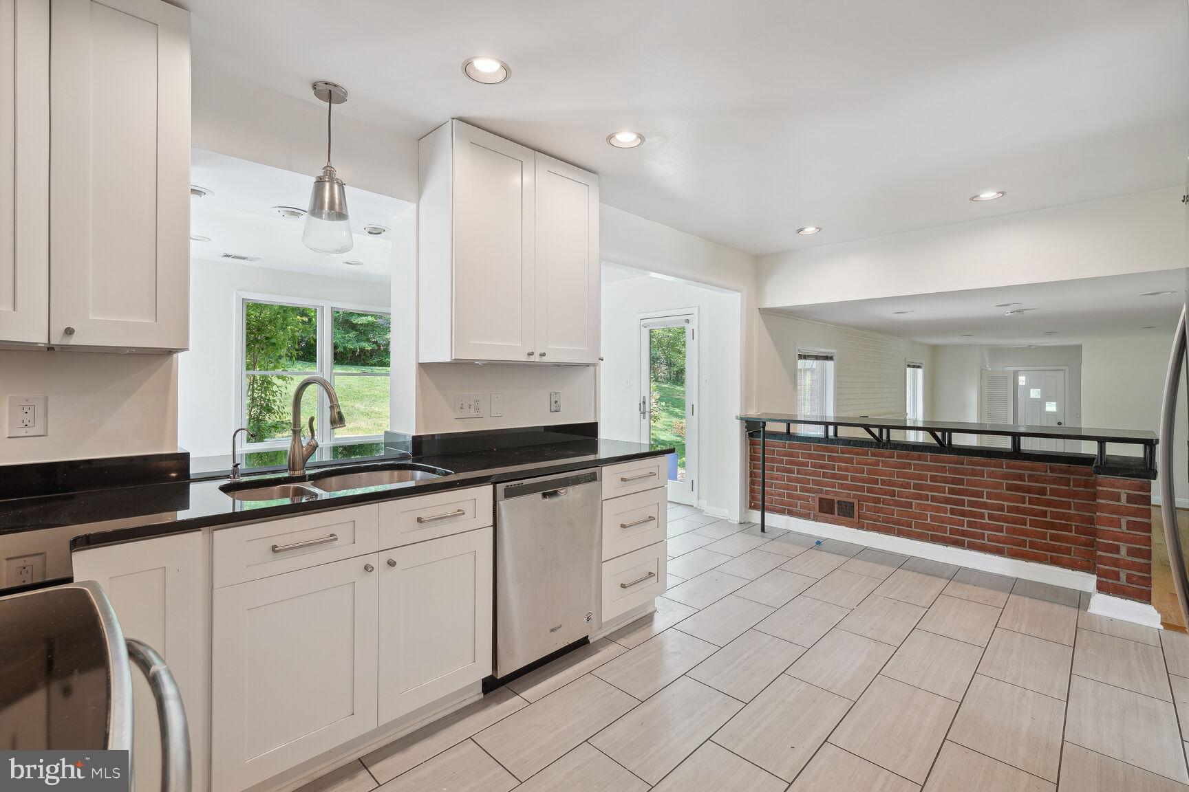 BURNING TREE ESTATES - Residential Lease