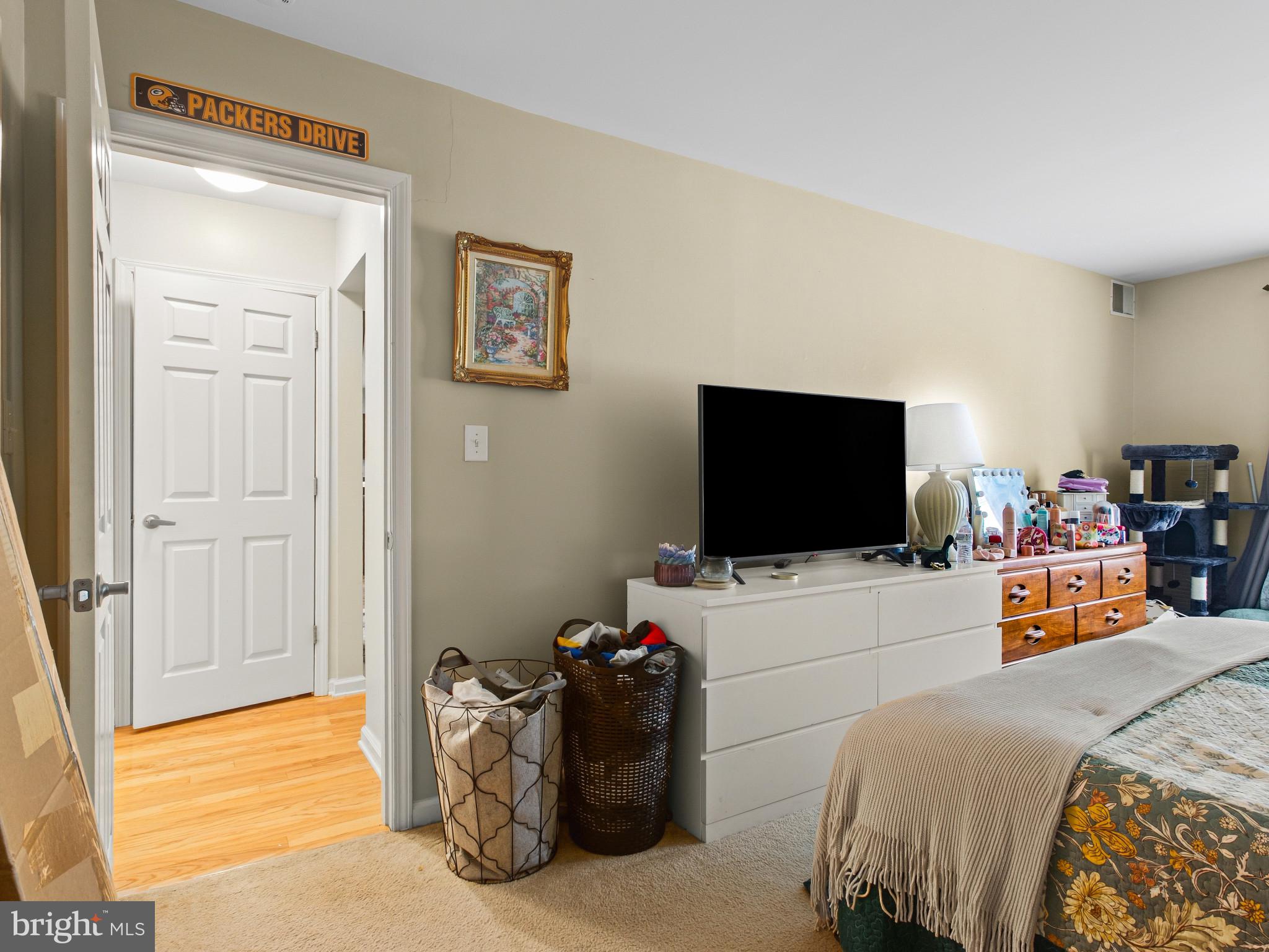 SPA CREEK CONDOMINIUMS - Residential