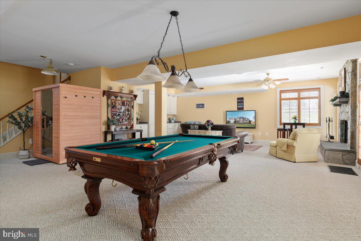 NEAR CLIFTON - Residential