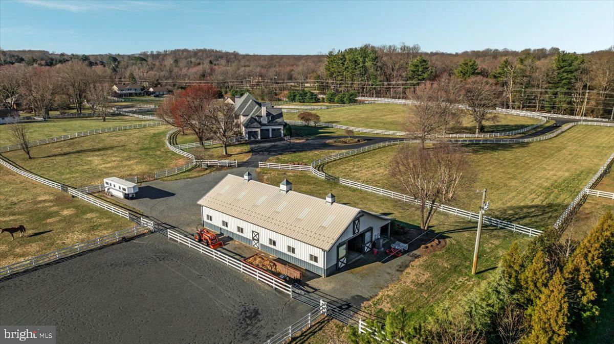 NEAR CLIFTON - Residential