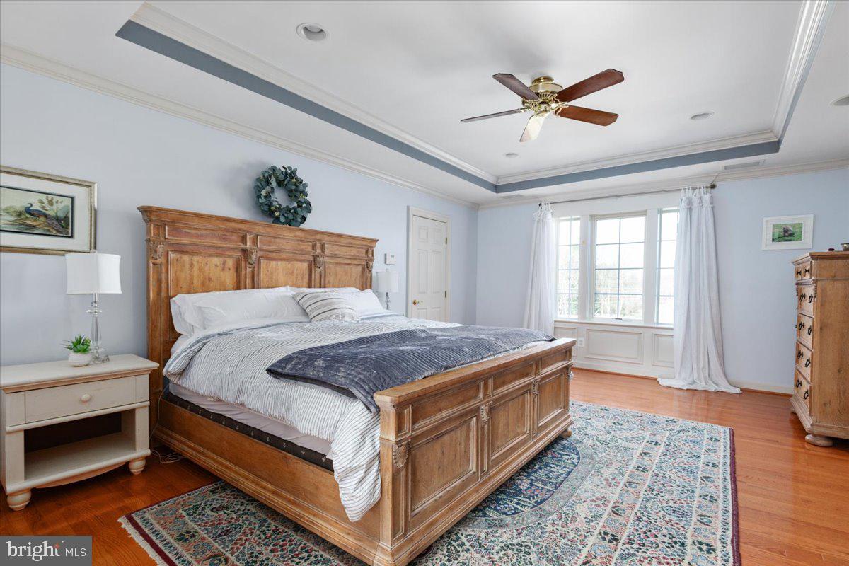 NEAR CLIFTON - Residential