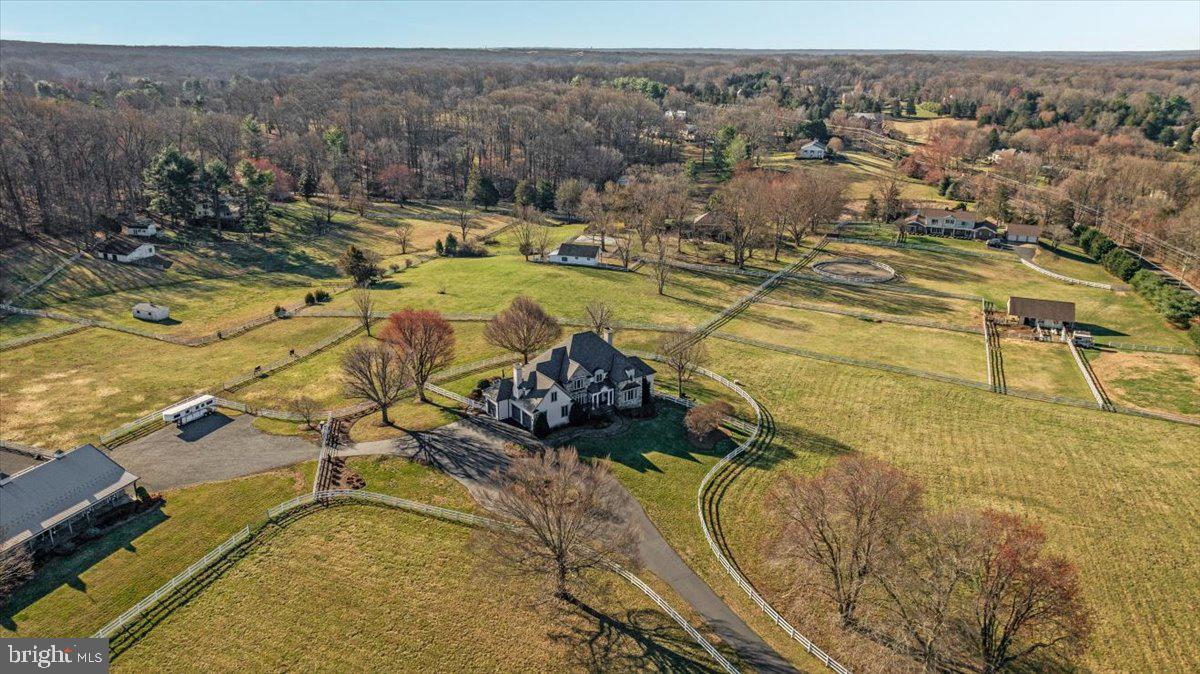 NEAR CLIFTON - Residential