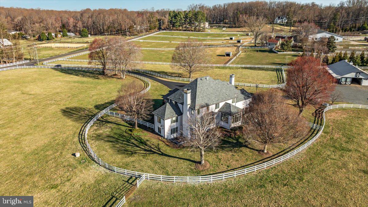 NEAR CLIFTON - Residential