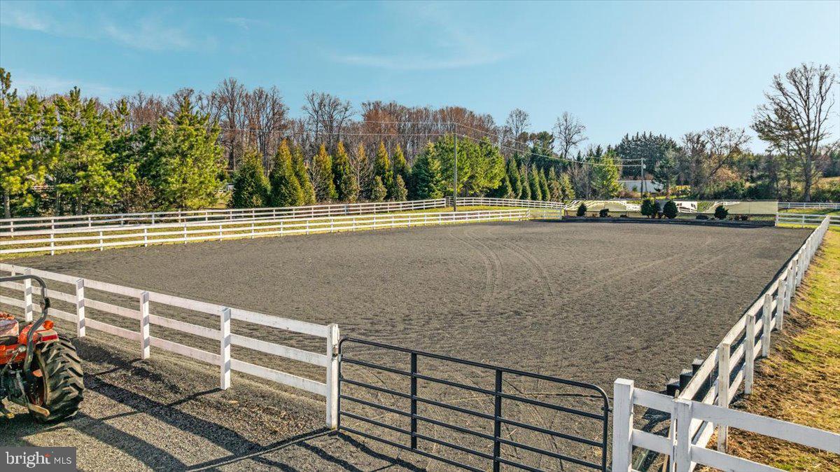 NEAR CLIFTON - Residential