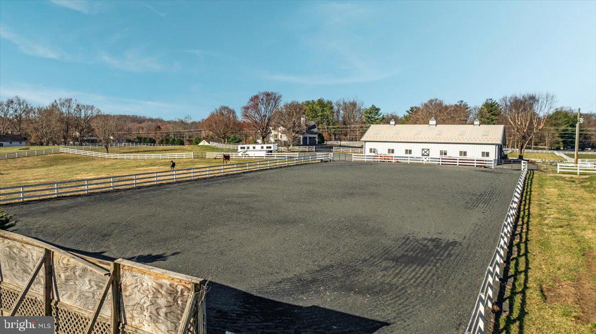 NEAR CLIFTON - Residential