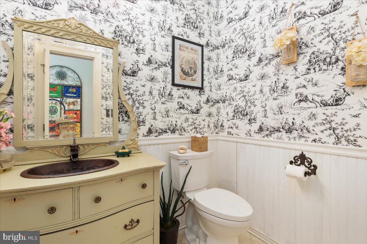 NEAR CLIFTON - Residential