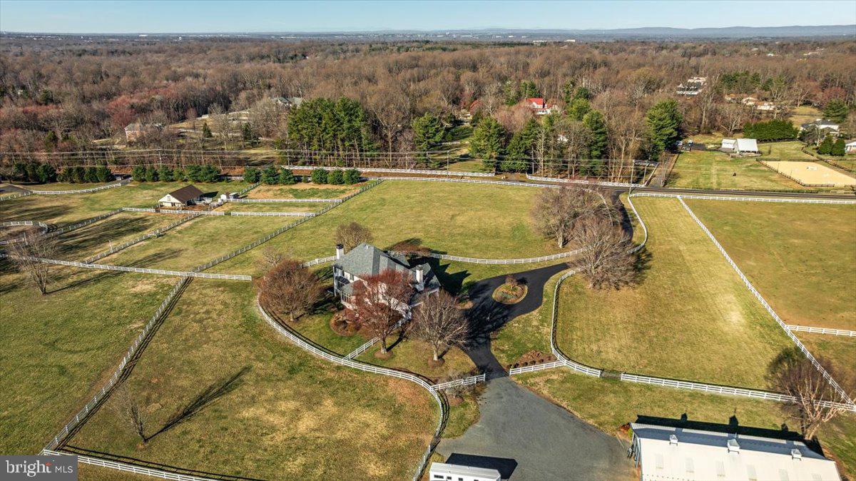 NEAR CLIFTON - Residential