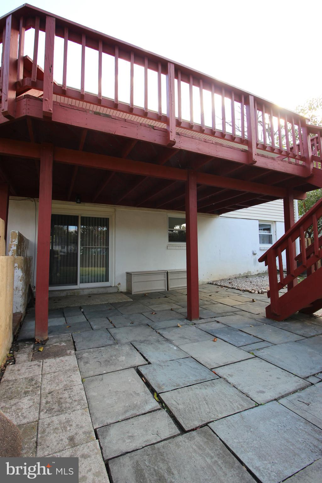 VIENNA WOODS - Residential Lease