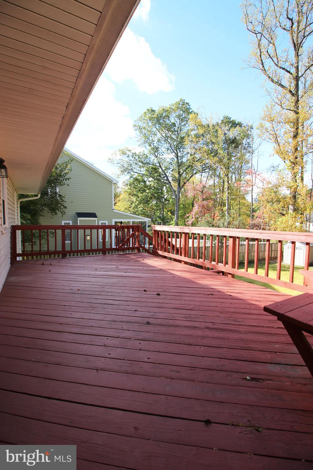 VIENNA WOODS - Residential Lease