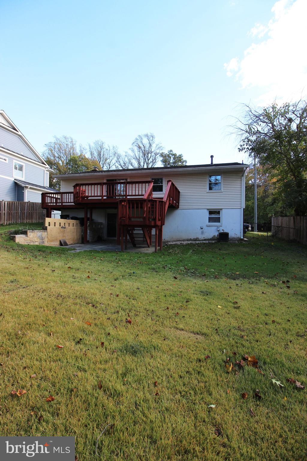 VIENNA WOODS - Residential Lease