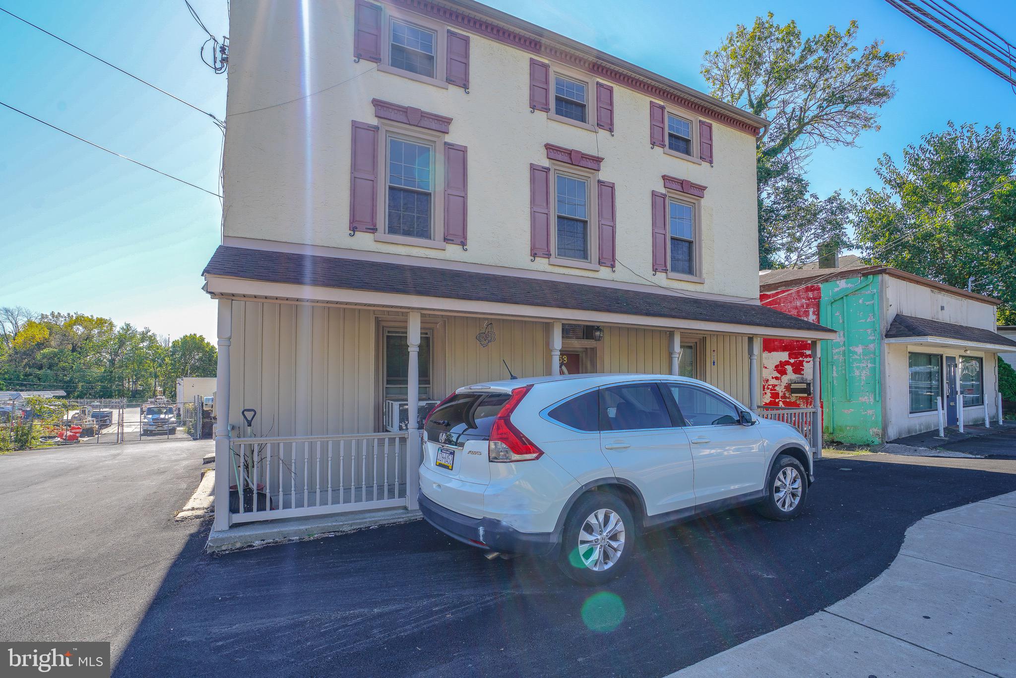 ANDALUSIA - Residential Lease