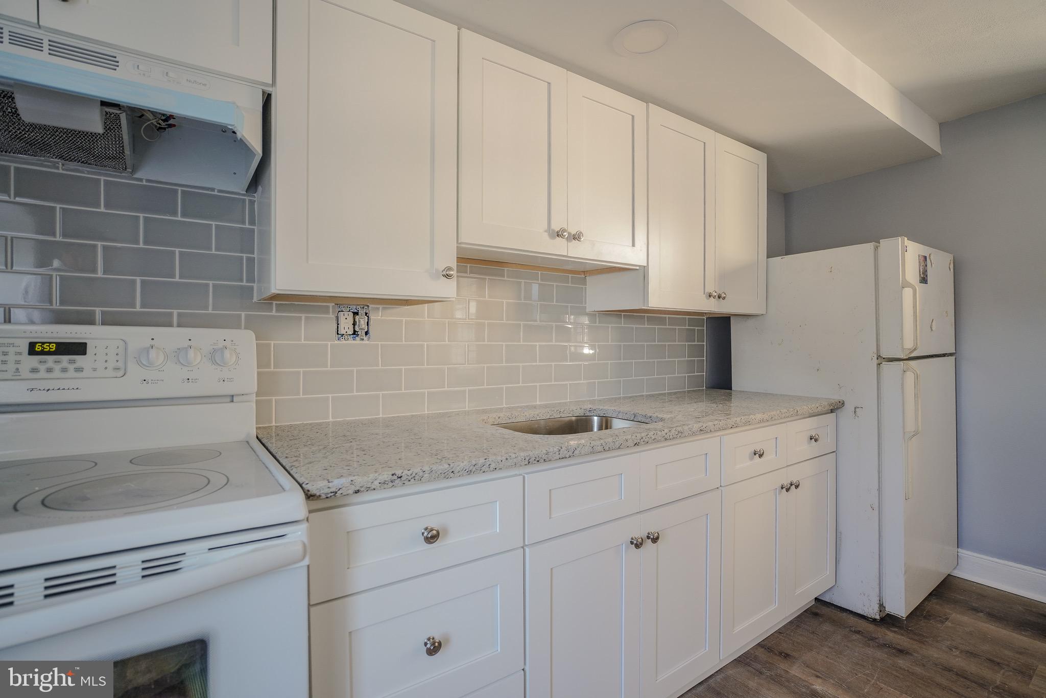 ANDALUSIA - Residential Lease