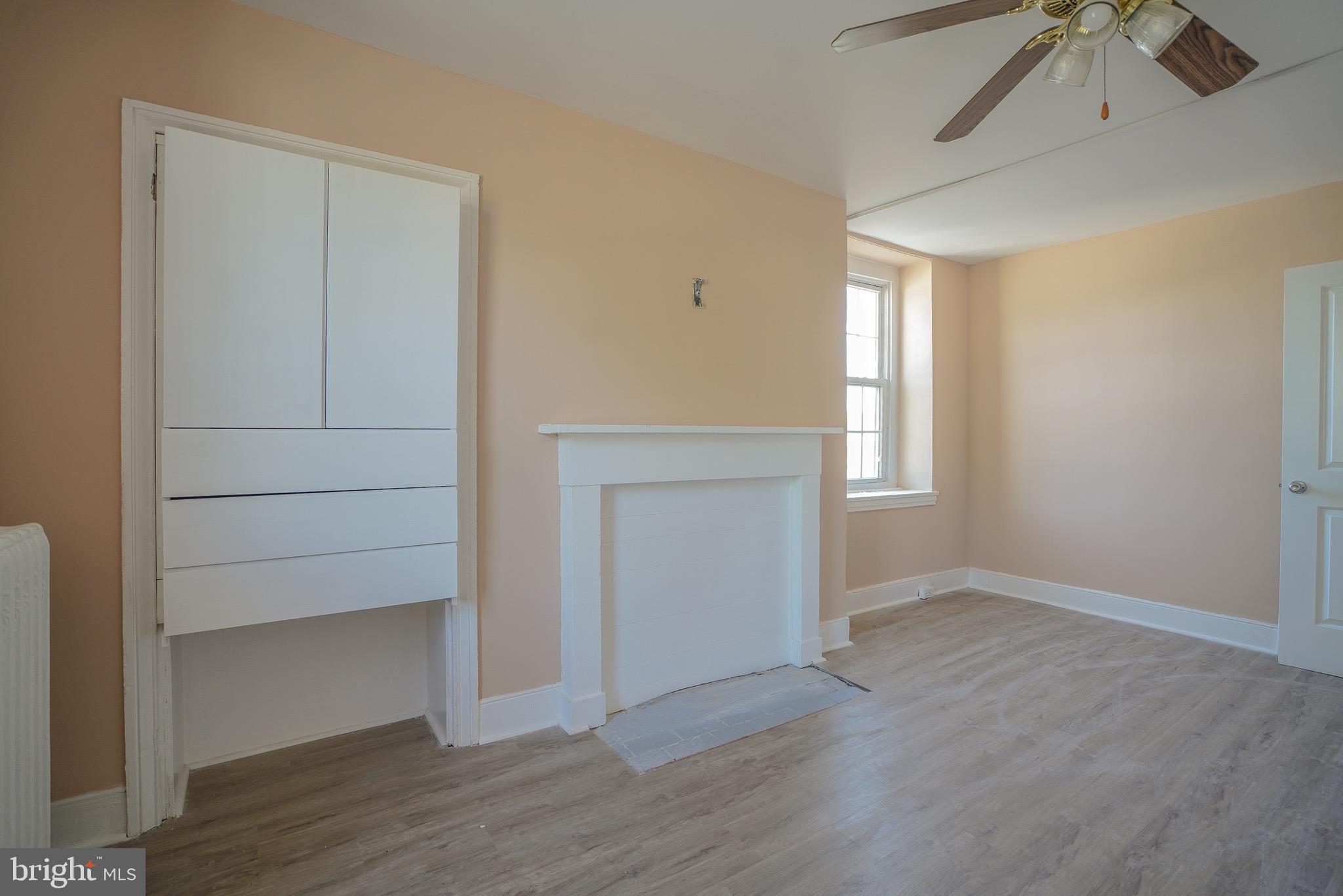 ANDALUSIA - Residential Lease