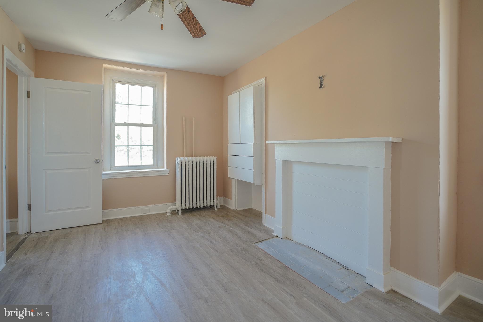 ANDALUSIA - Residential Lease