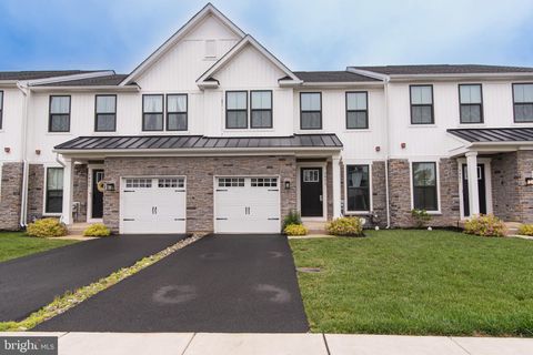 7953 MILLTOWN CIRCLE CHELTENHAM PA 19012