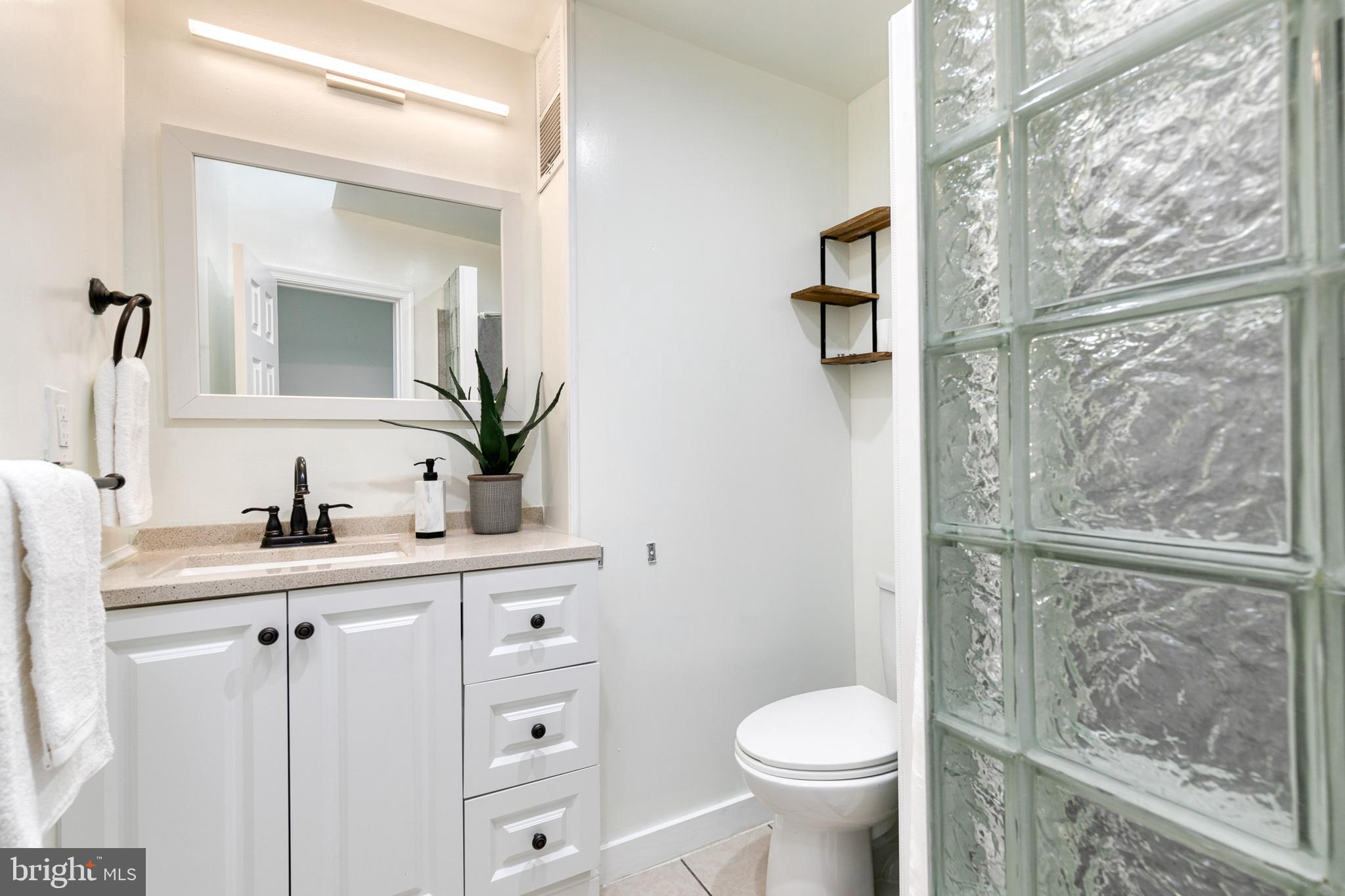 GREEKTOWN - Residential