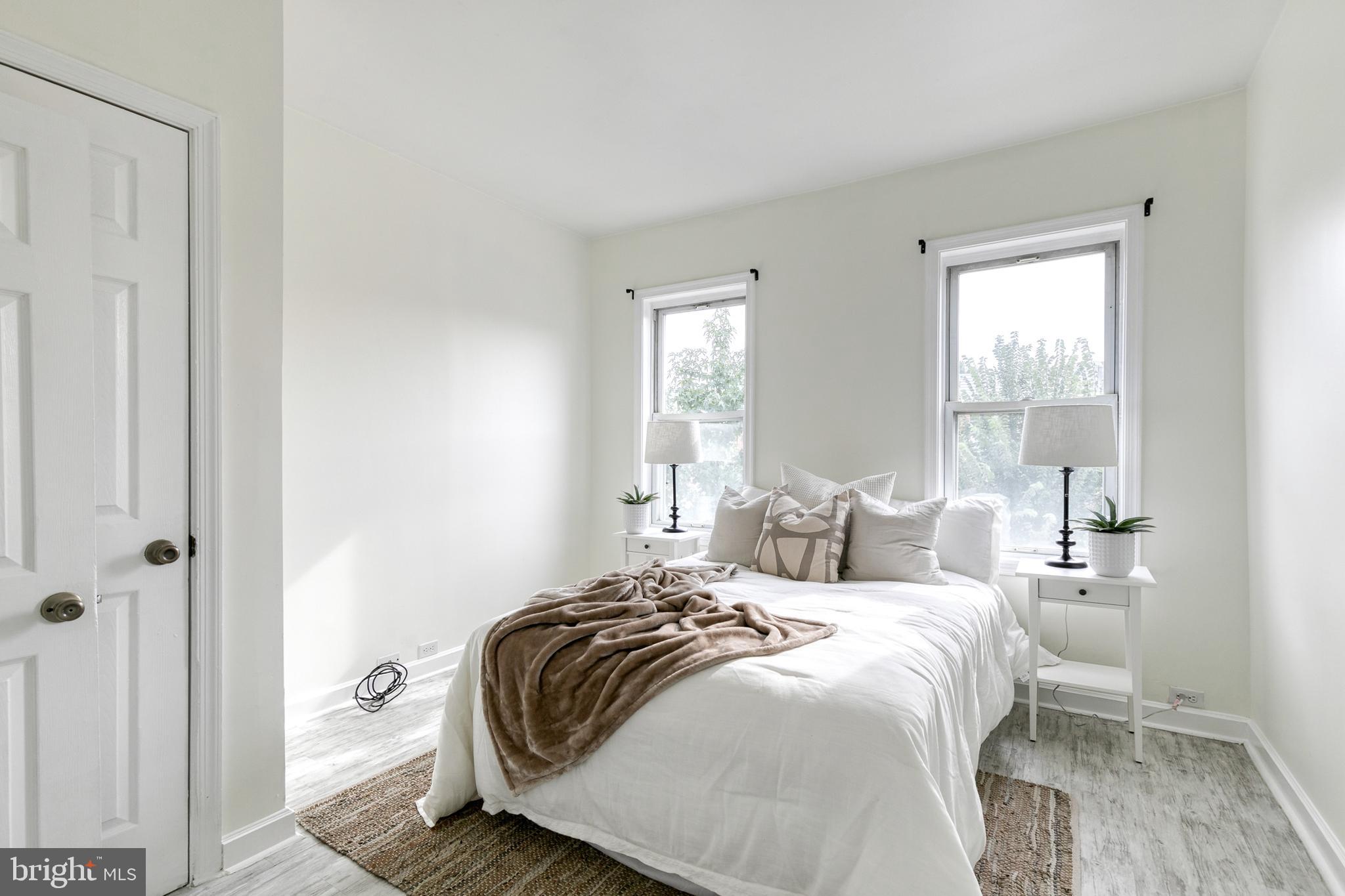 GREEKTOWN - Residential