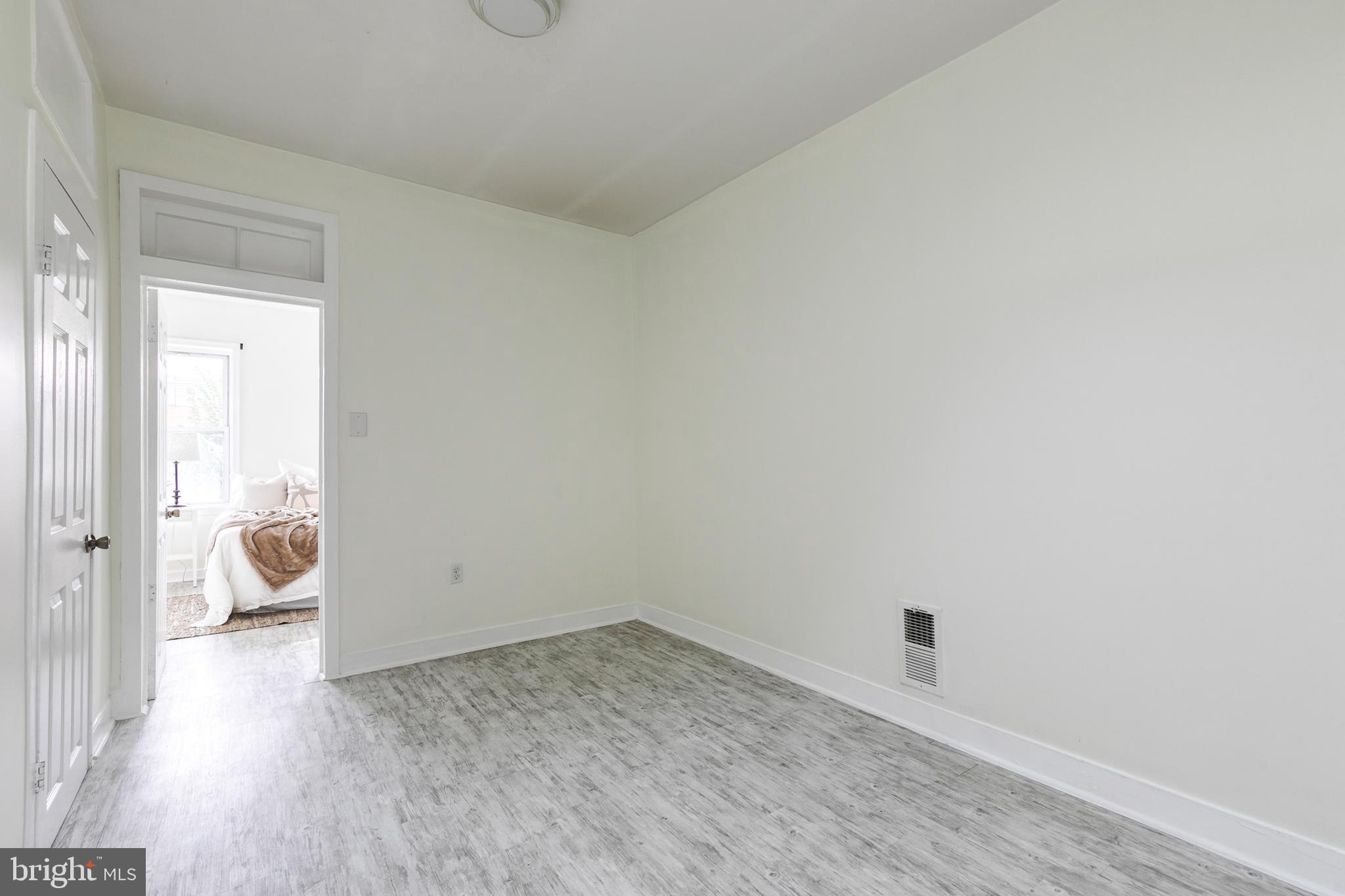 GREEKTOWN - Residential