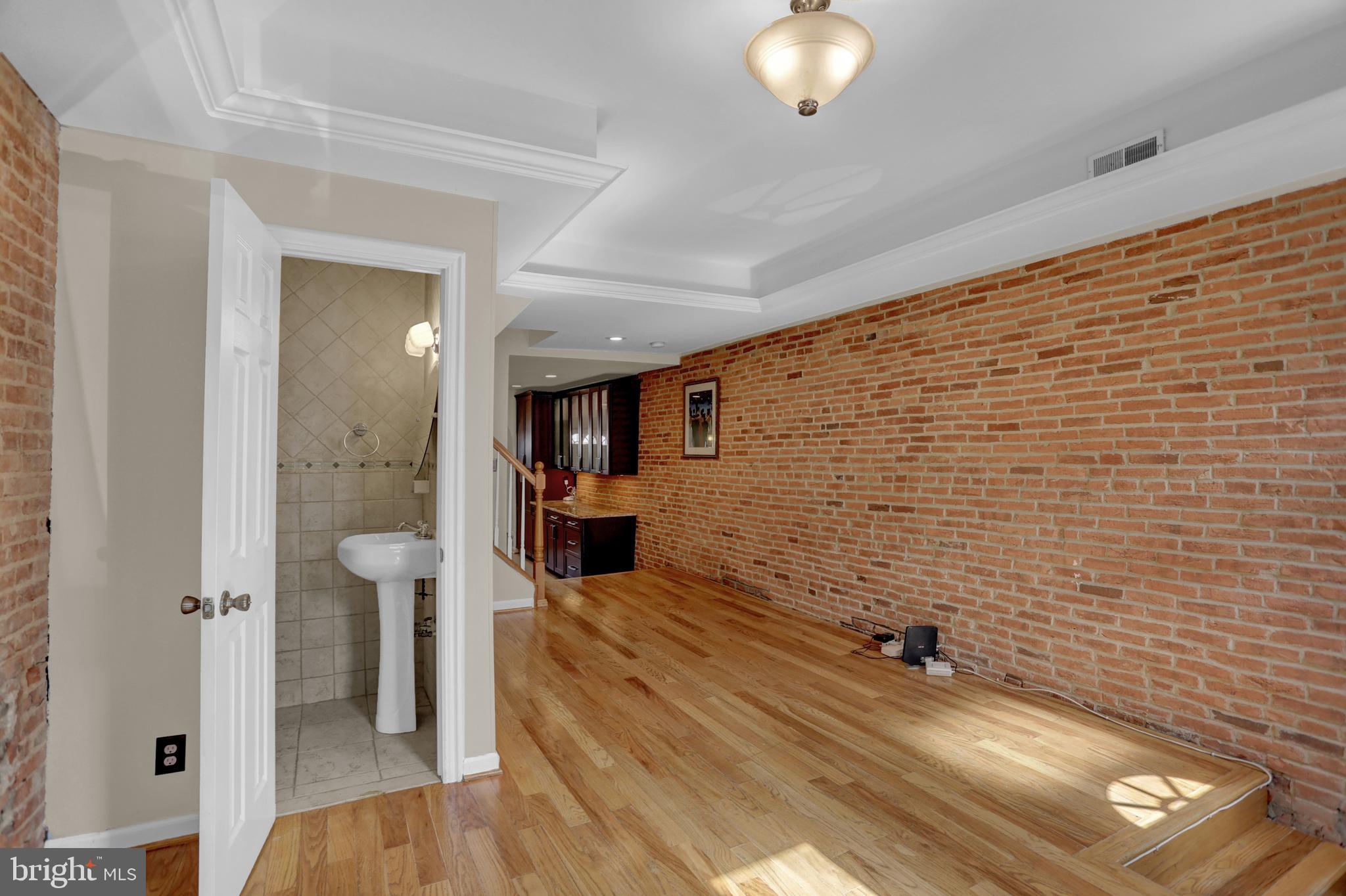 PATTERSON PARK - Residential Lease