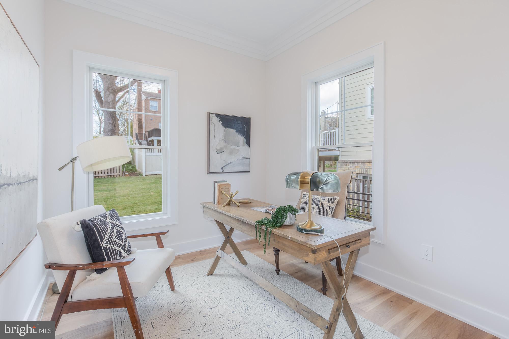 CHEVY CHASE HILLS - Residential