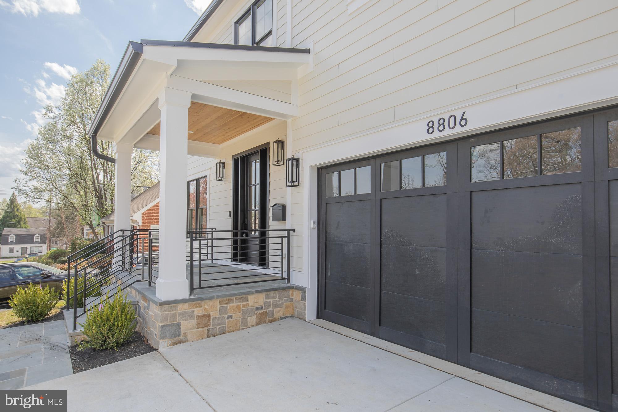 CHEVY CHASE HILLS - Residential