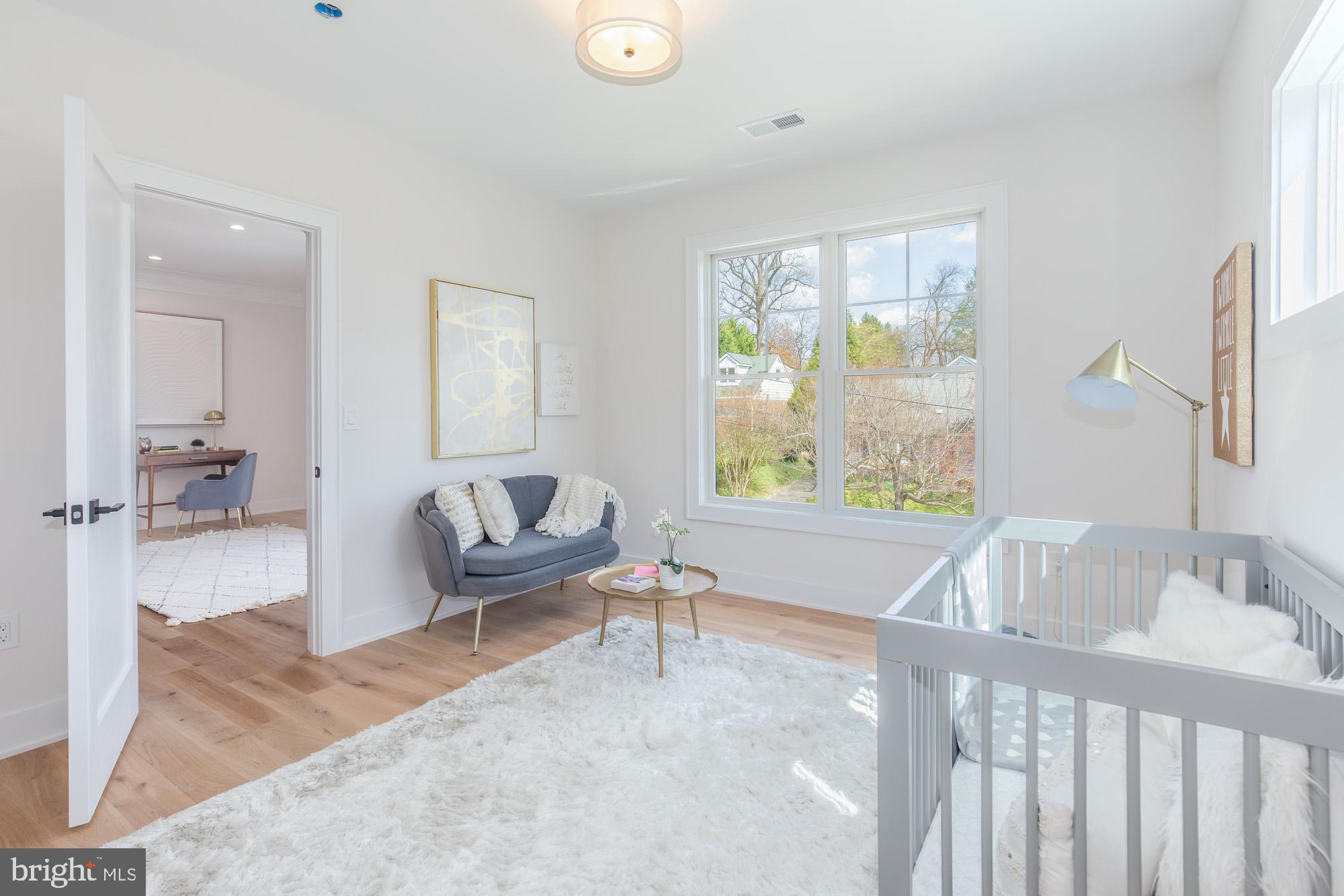 CHEVY CHASE HILLS - Residential