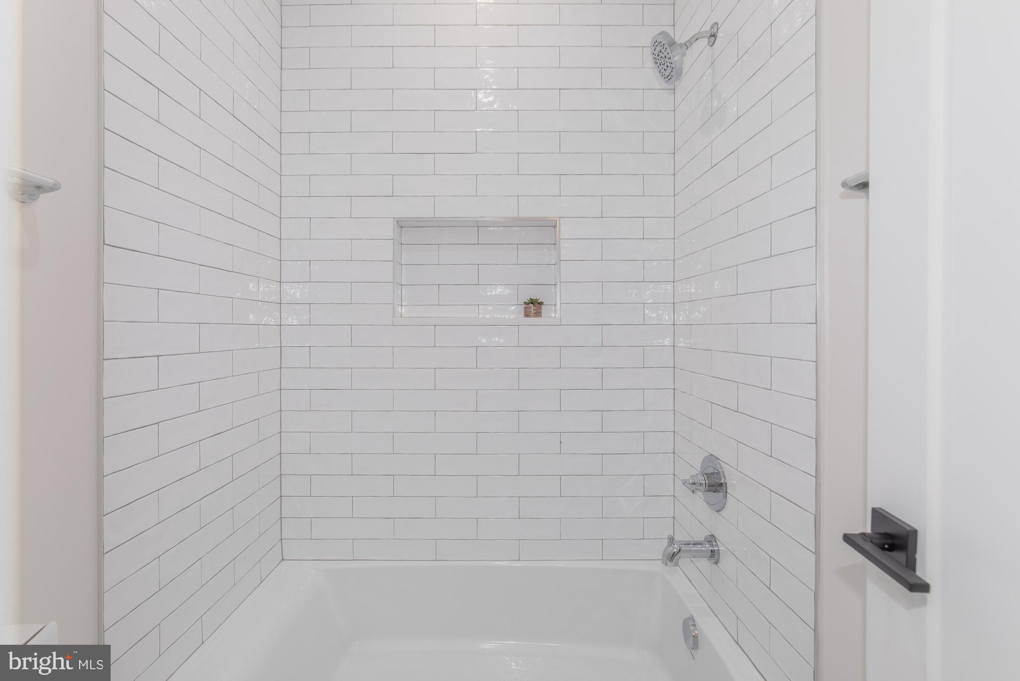 CHEVY CHASE HILLS - Residential