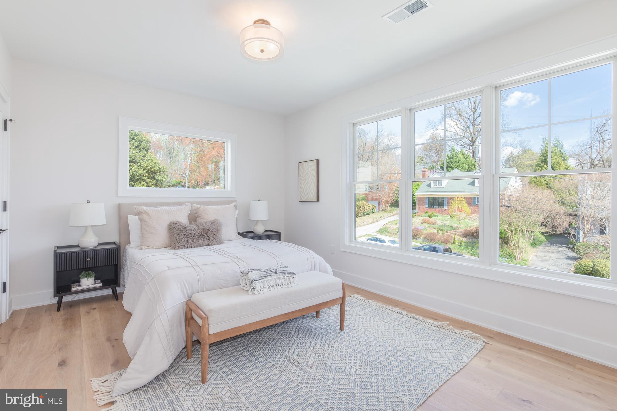 CHEVY CHASE HILLS - Residential