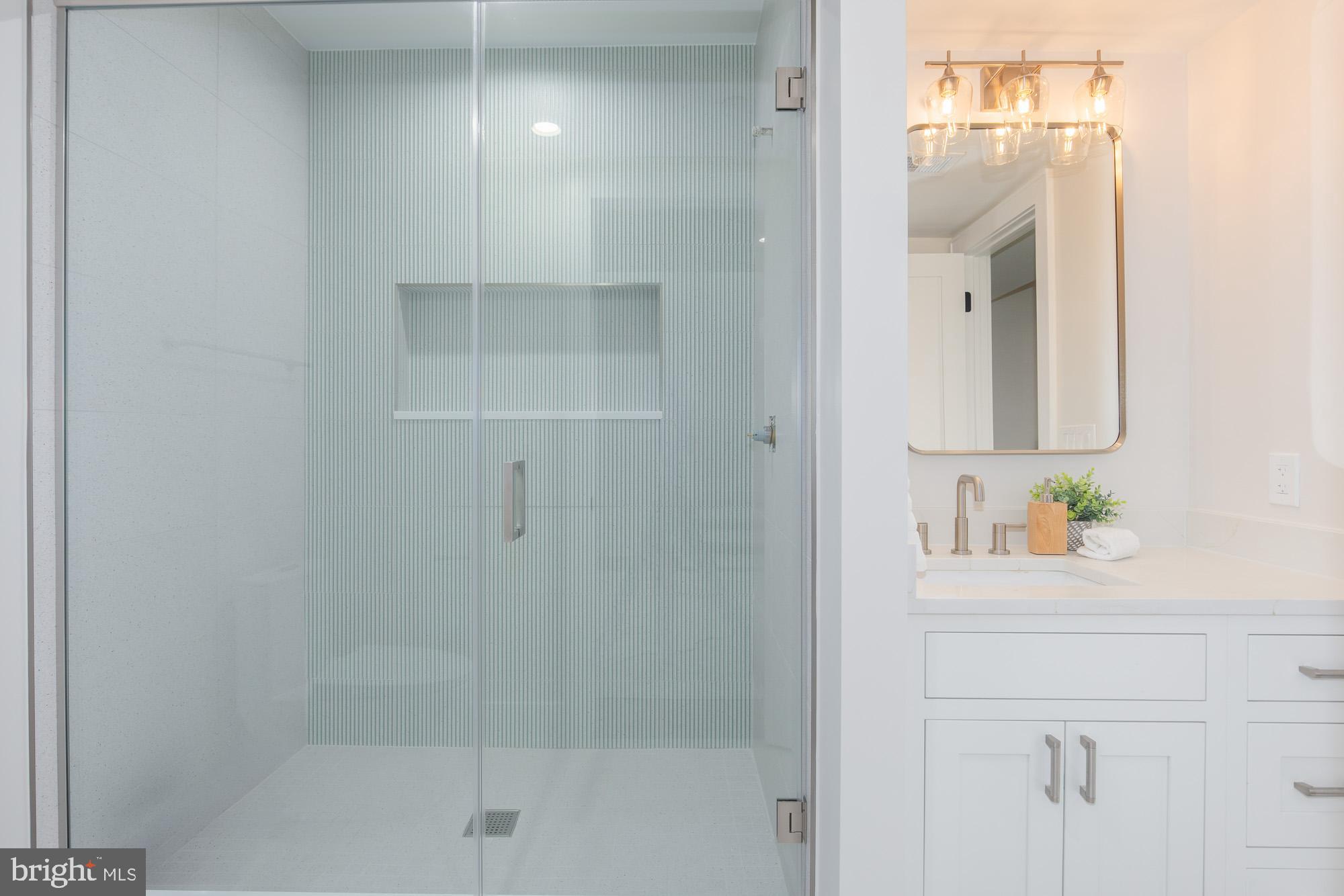 CHEVY CHASE HILLS - Residential