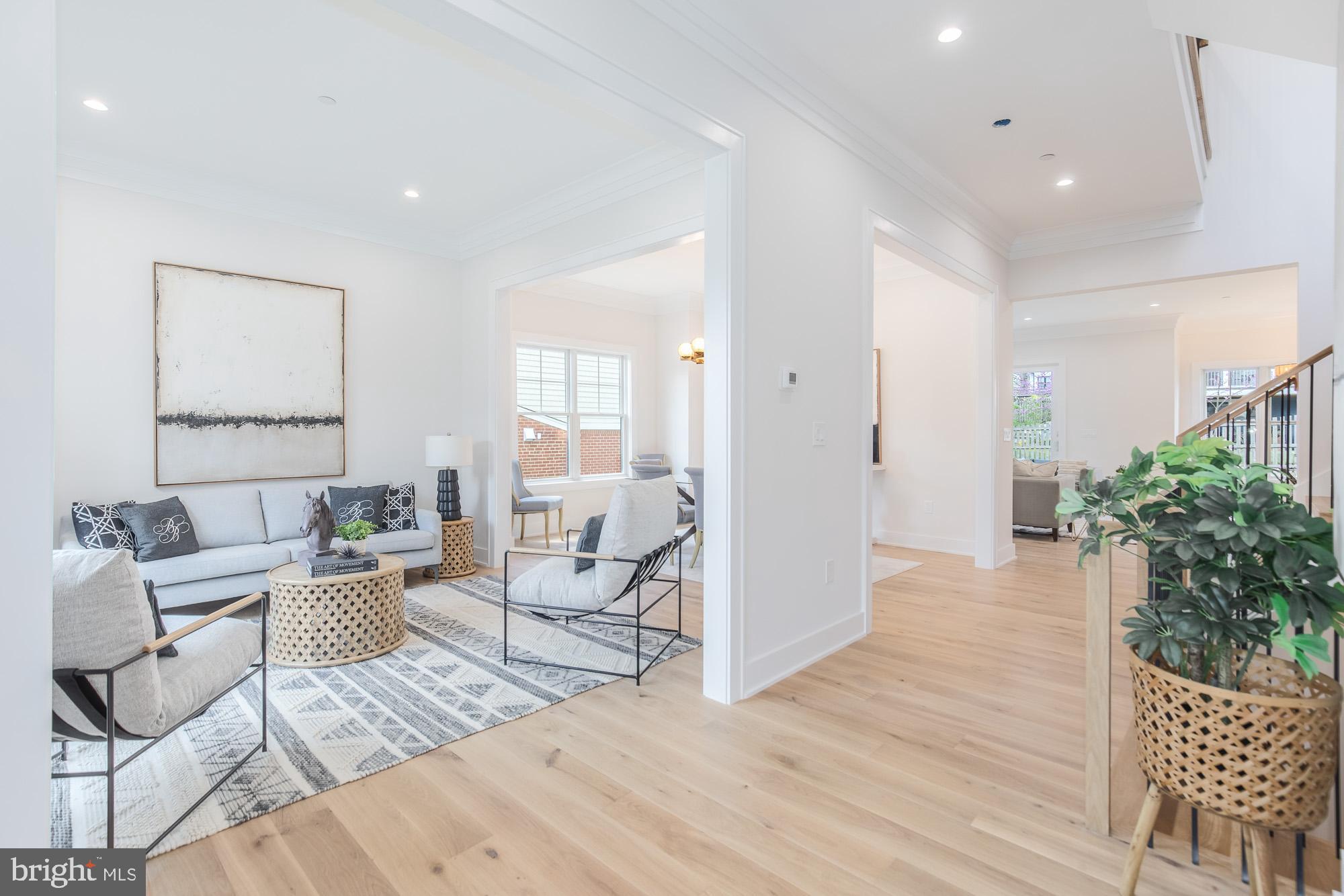 8806 WALNUT HILL ROAD