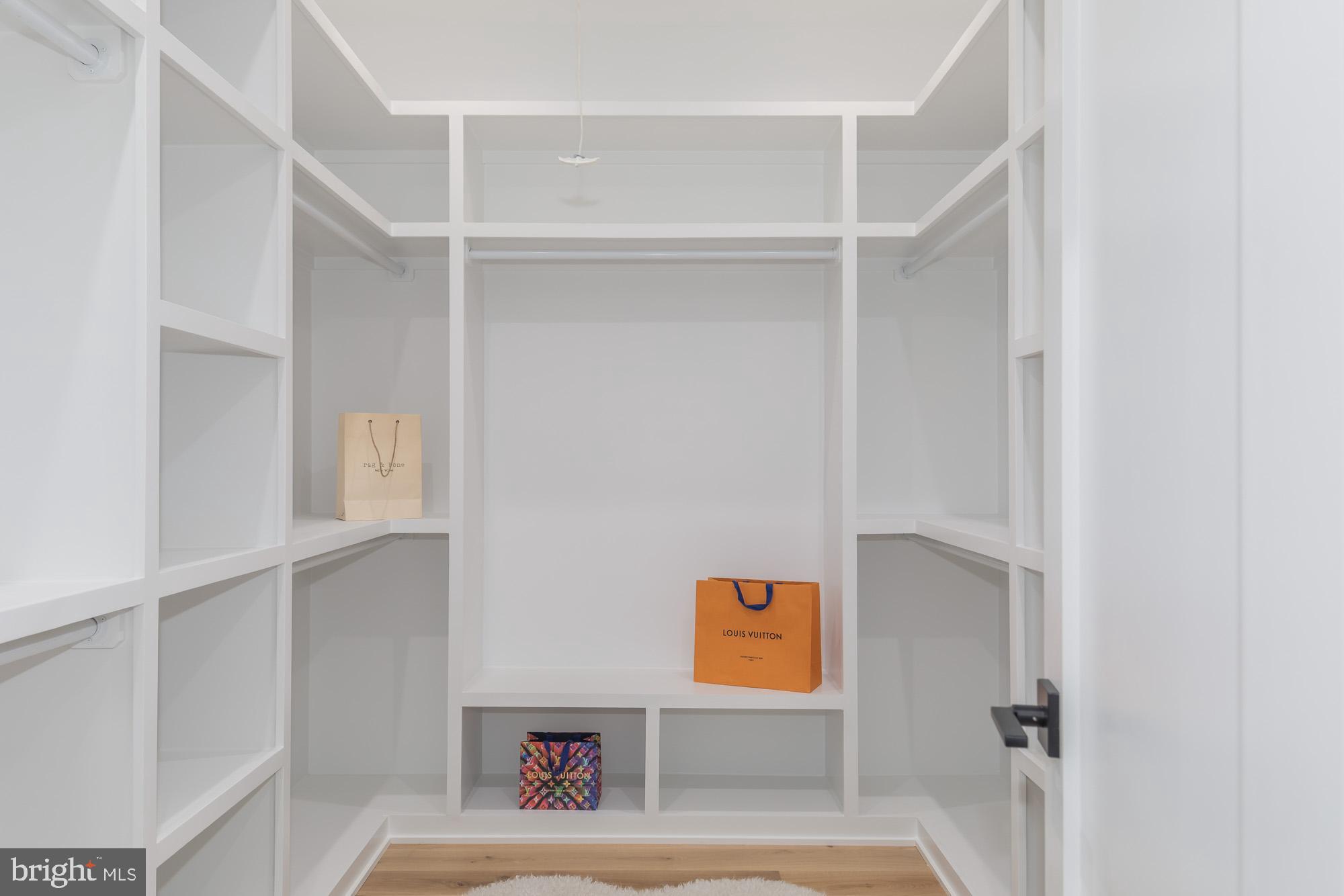 CHEVY CHASE HILLS - Residential