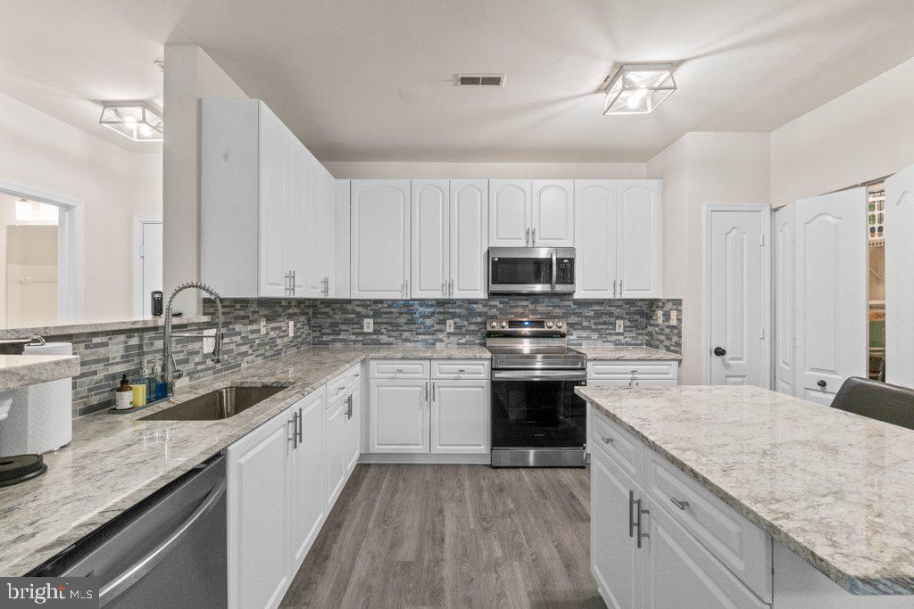 HIGH VIEW AT HUNT VALLEY - Residential